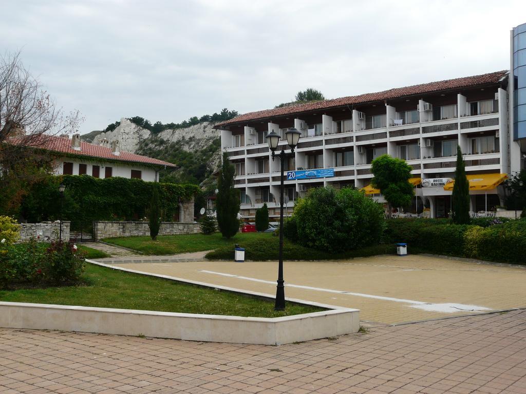 Family Hotel בלצ'יק מראה חיצוני תמונה