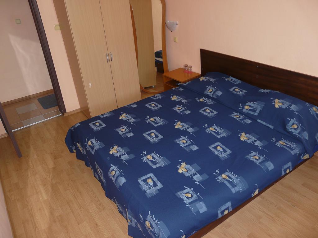 Family Hotel בלצ'יק חדר תמונה